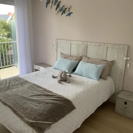 Lumineux 2 Pers A Deux Pas De La Avec Parking - Fr-1-843-10