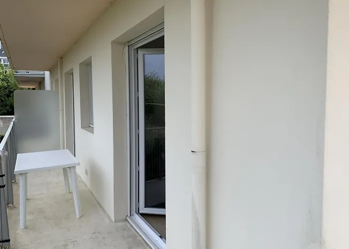 Apartment Lumineux 2 Pers A Deux Pas De La Avec Parking - Fr-1-843-10