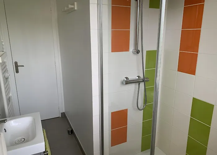 Appartement Lumineux 2 Pers à Deux Pas De La Avec Parking - Fr-1-843-10 *